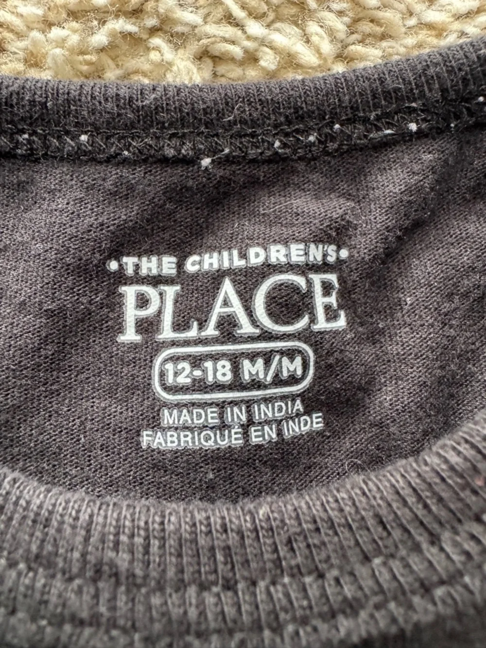 12–18M The Children’s Place “Raised By An Awesome Mama” Black Graphic Tee - Picture 3 of 4